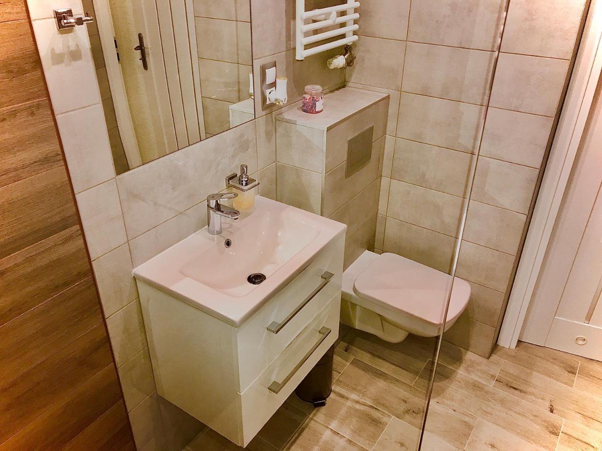 Apartament Blue Crystal Jelenia Góra Esterno foto